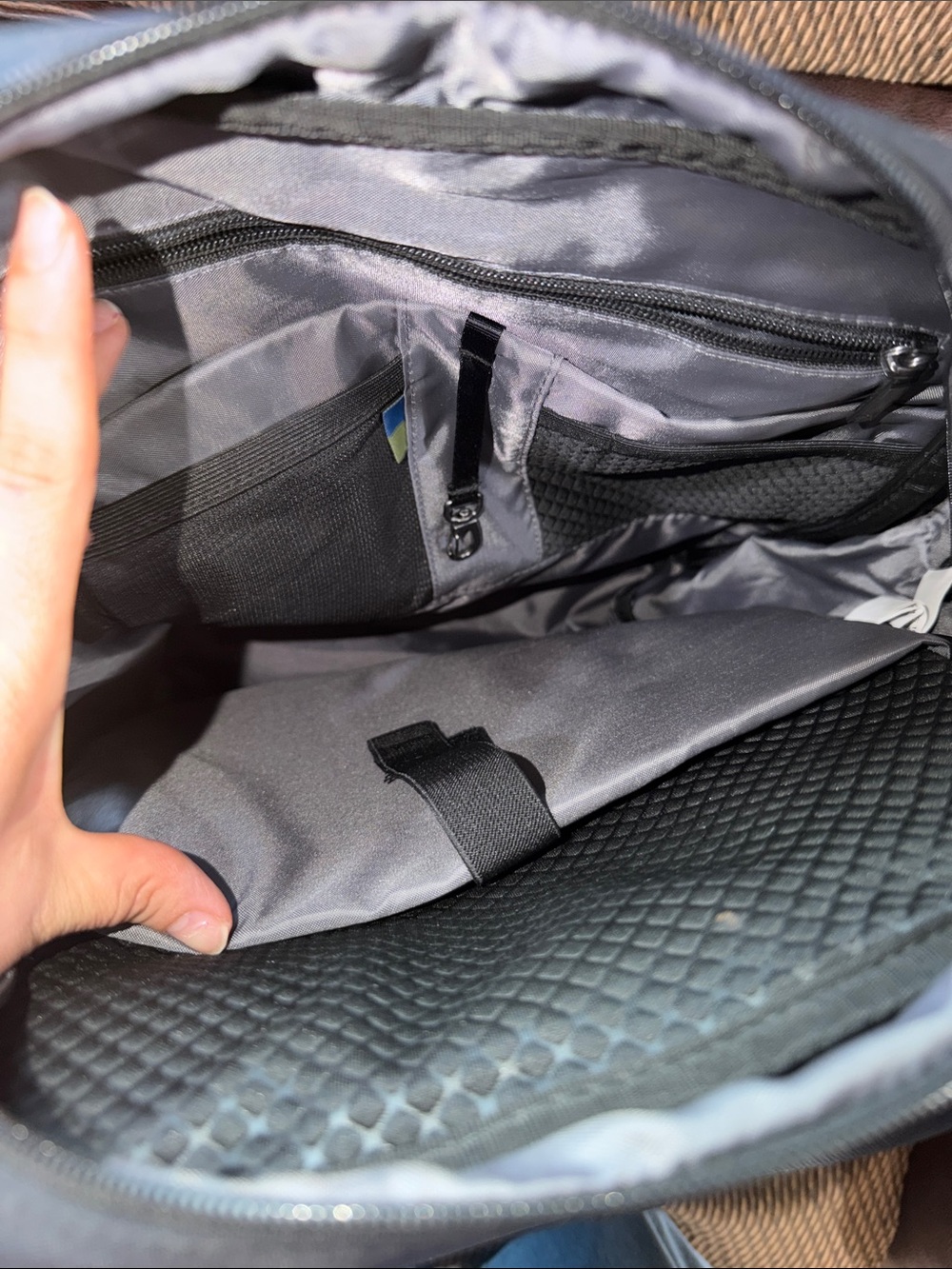 Open Story Commuter Backpack - Picture 3 of 6